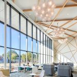 Schöne Stunden bis in die Nacht dank moderner Glaselemente